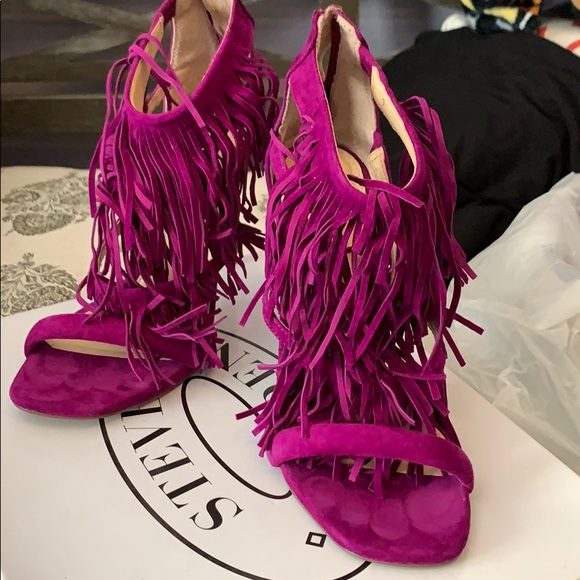 Steve Madden Purple fringe pumps - Picture 2 of 2